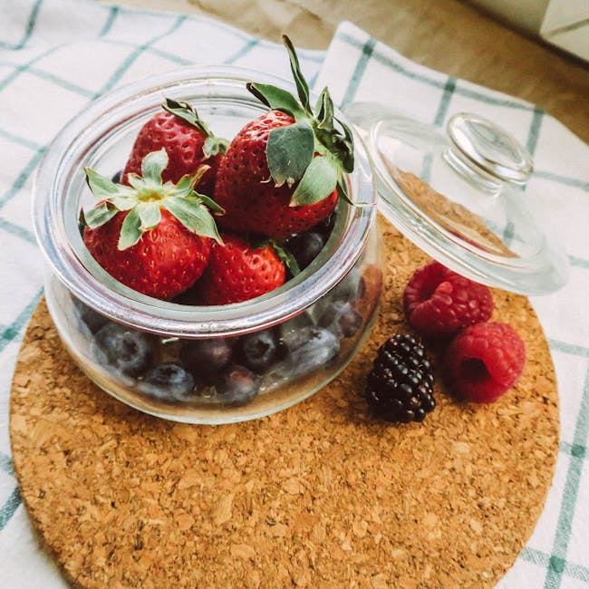 Fresas y frambuesas frescas